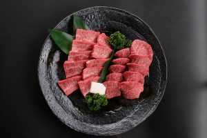 米沢牛バラ・赤身焼肉用 各250g　 (冷蔵）送料無料　化粧箱入 ¥8,000(税込)